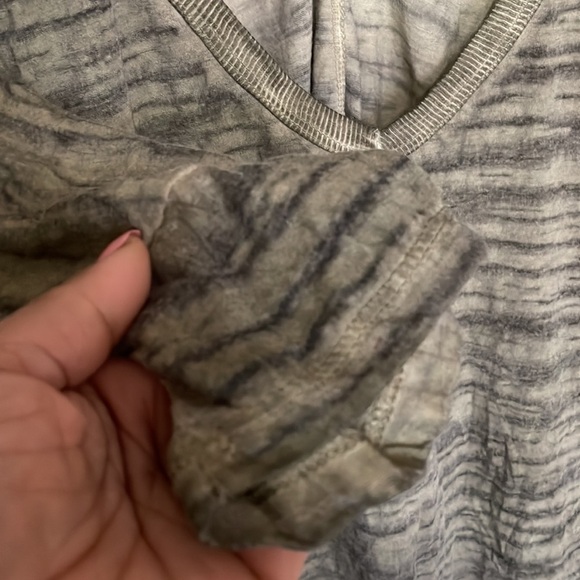 Anthropologie Maronie Womens Burnout Cut Out Tee Top - Picture 12 of 13